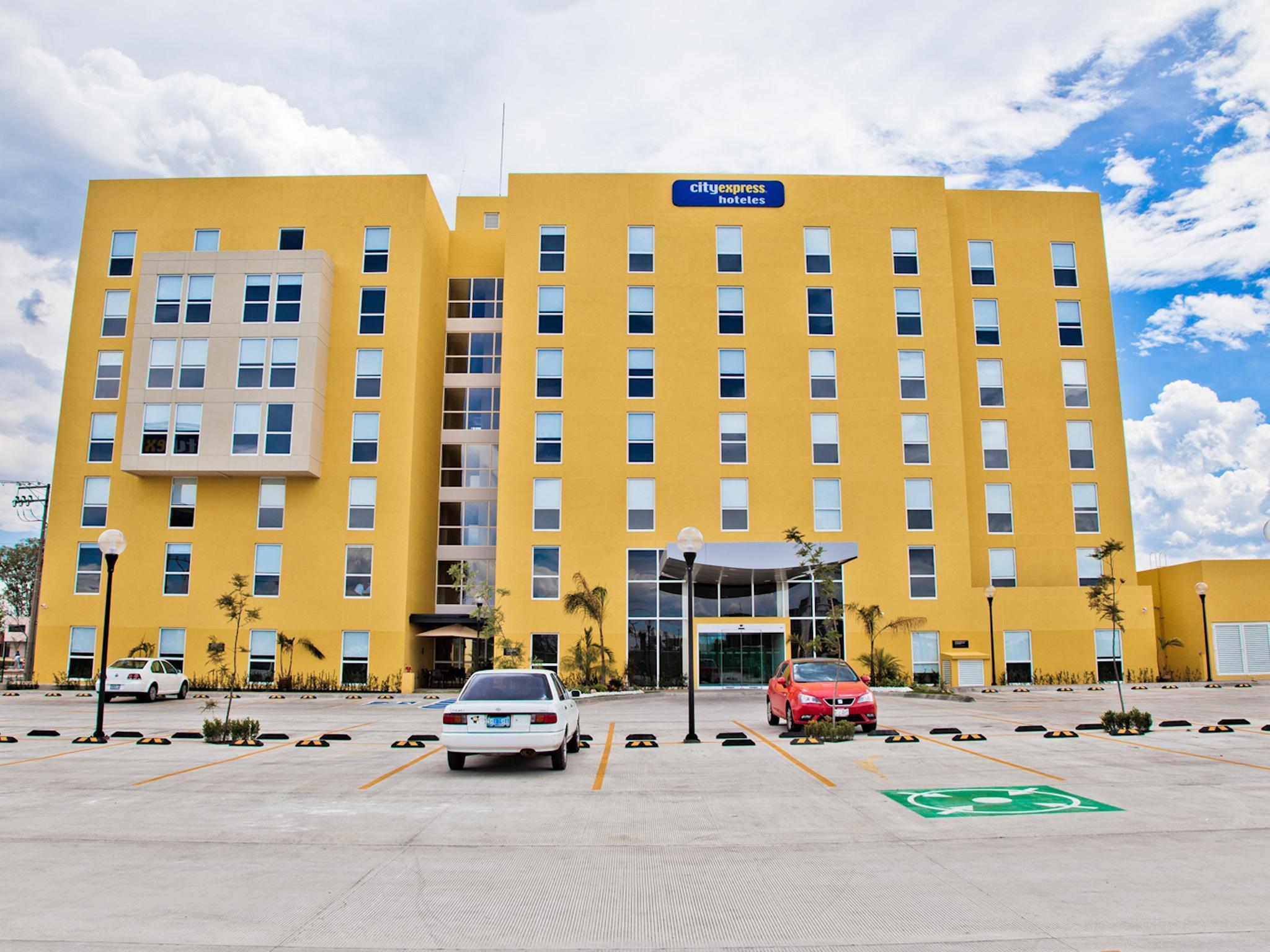 City Express By Marriott Salamanca Ngoại thất bức ảnh