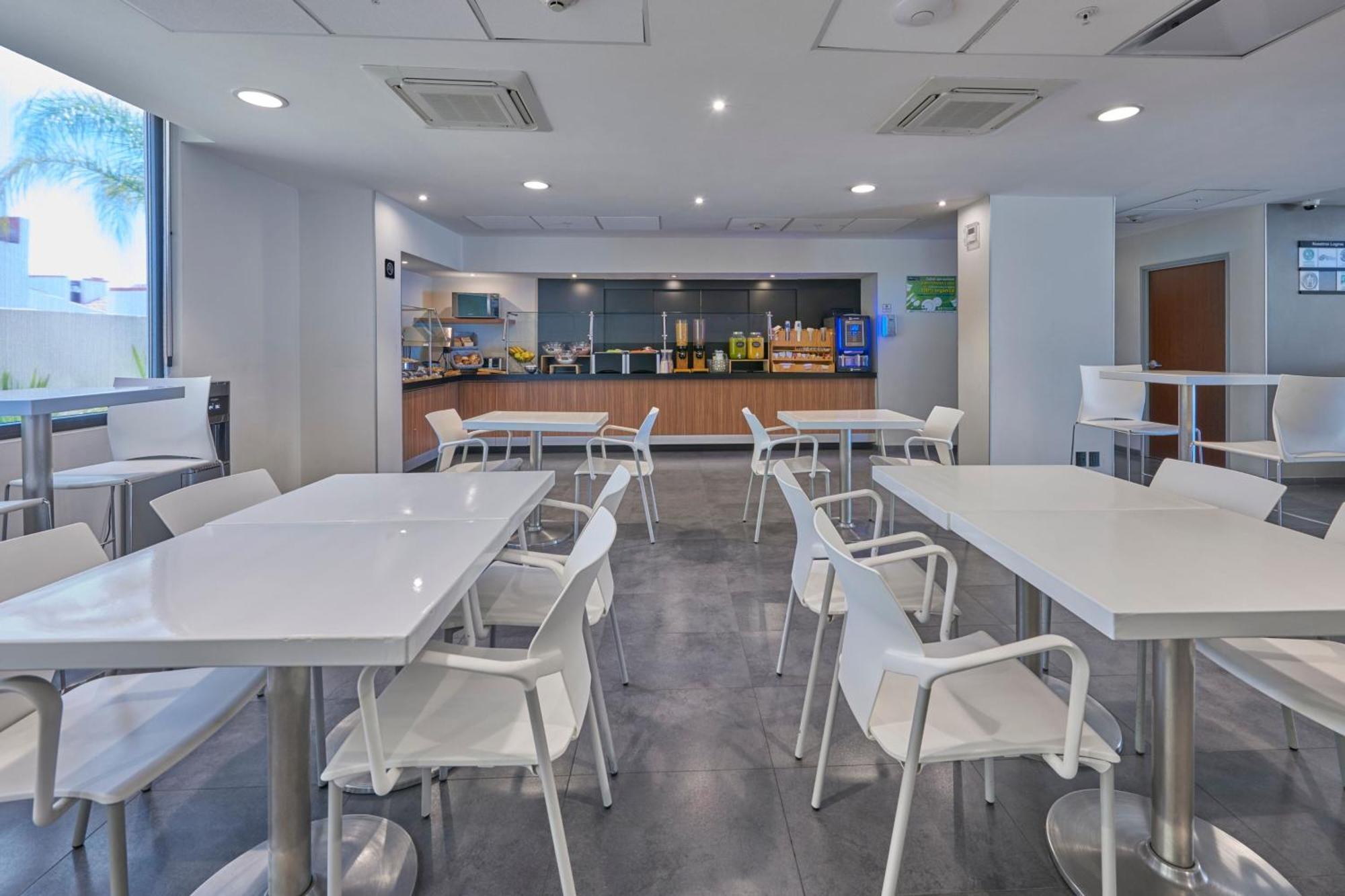 City Express By Marriott Salamanca Ngoại thất bức ảnh