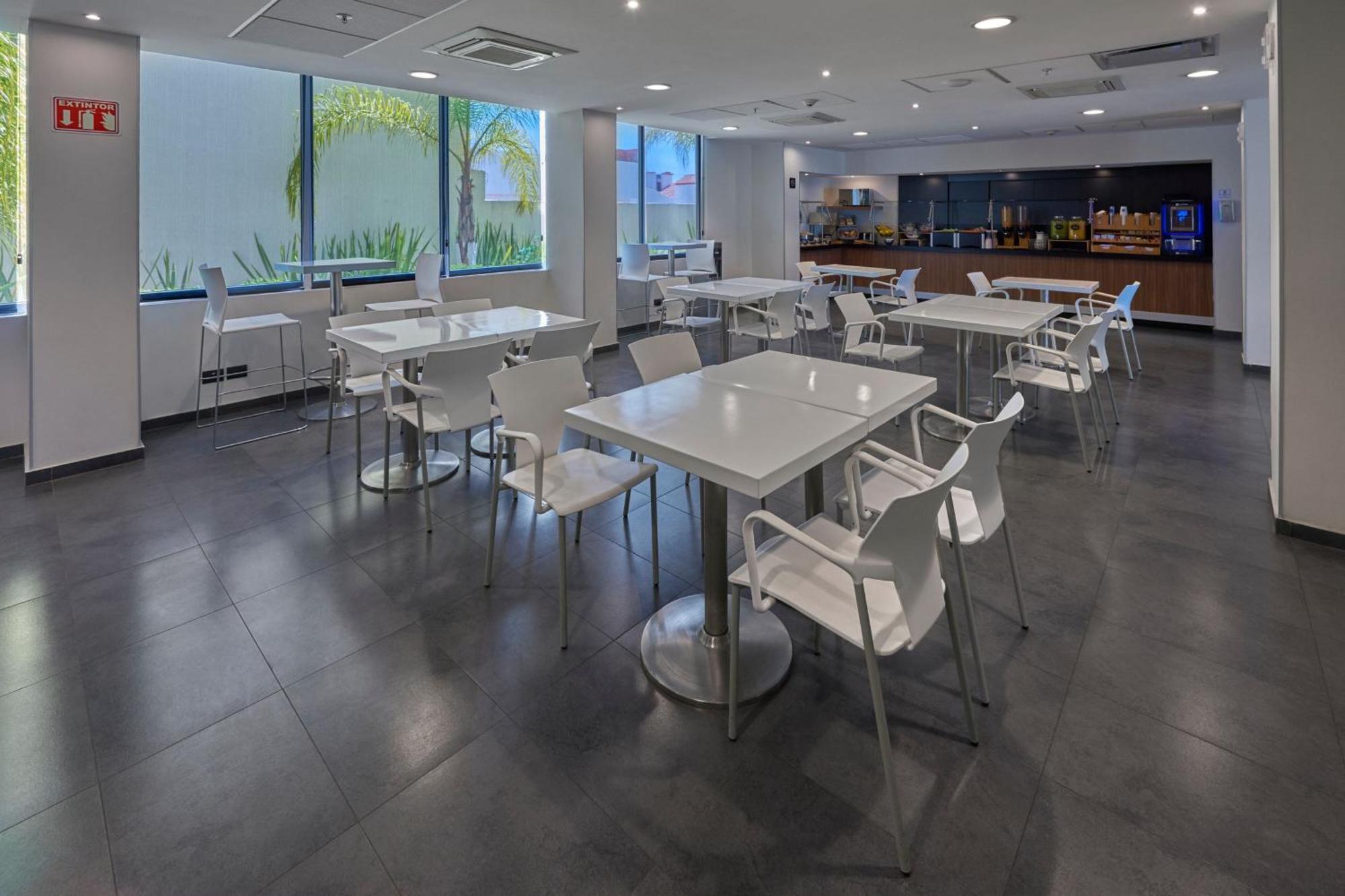 City Express By Marriott Salamanca Ngoại thất bức ảnh